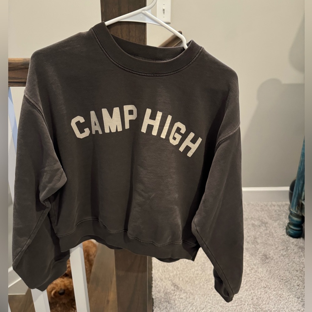 Camp high collective women’s medium sweatshirt sunset strip
